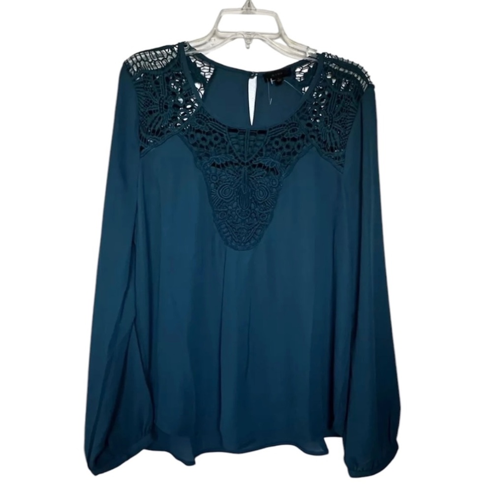 MINE BRAND WOMEN'S SIZE LARGE BLOUSE - NEW WITHOUT TAGS!